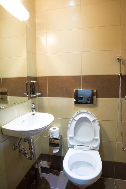 Camera Doppia con Letti Singoli con Bagno e Balcone